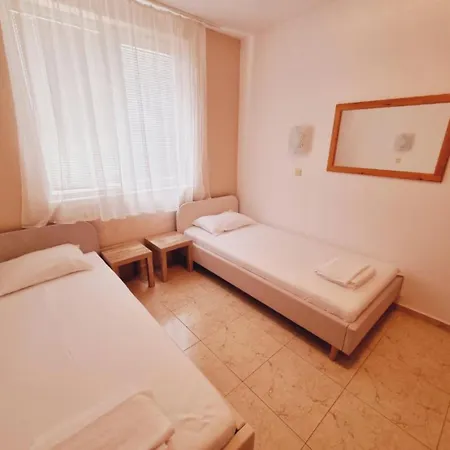 Hotel Breeze Apartment Complex 4*