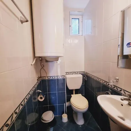 Breeze Apartment Complex