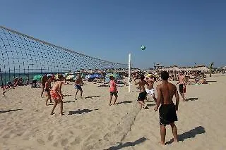 Breeze Apartment Complex 4*