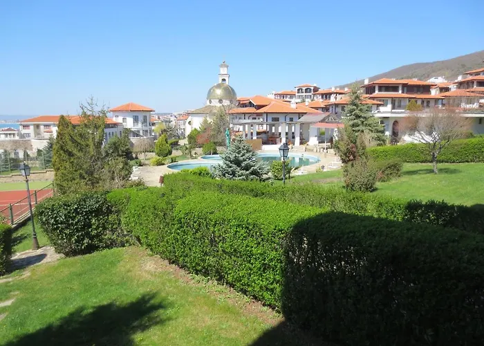 Breeze Complex Отель