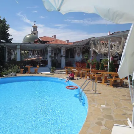 Hotel Breeze Complex